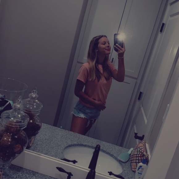 Meet your Posher, Jacee - Picture 1 of 1